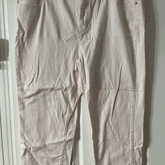 Platinum Chico’s Size 3 XL Women’s White Denim Jeans Capri. Made in Vietnam, col - Picture 2 of 13